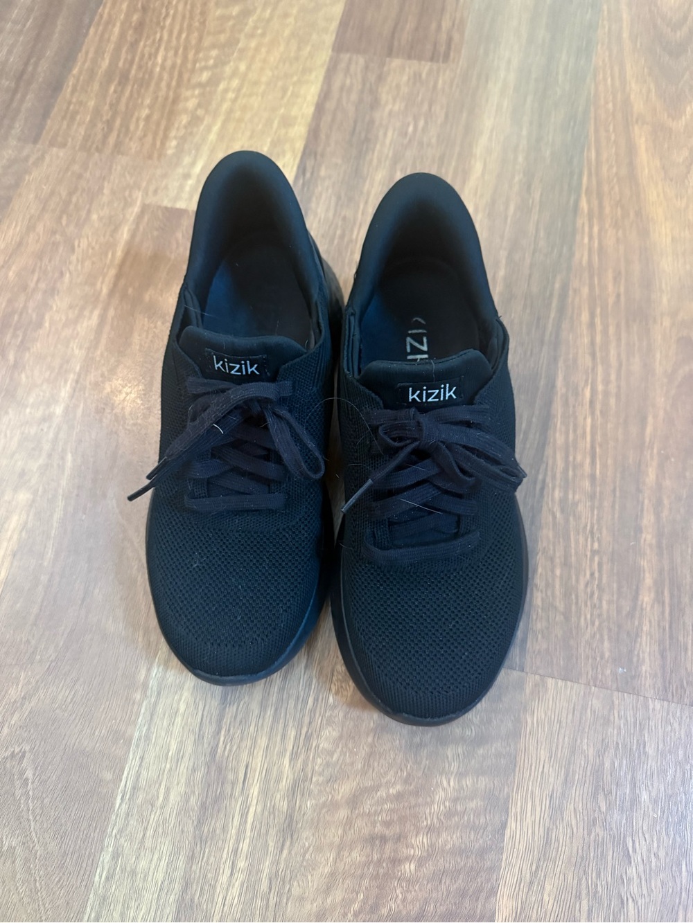Kizik Handsfree Women's Black Knit Lace-Up Sneakers